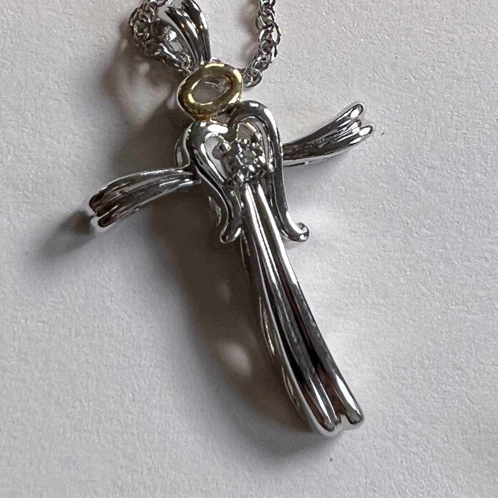 Cross Pendant Necklace